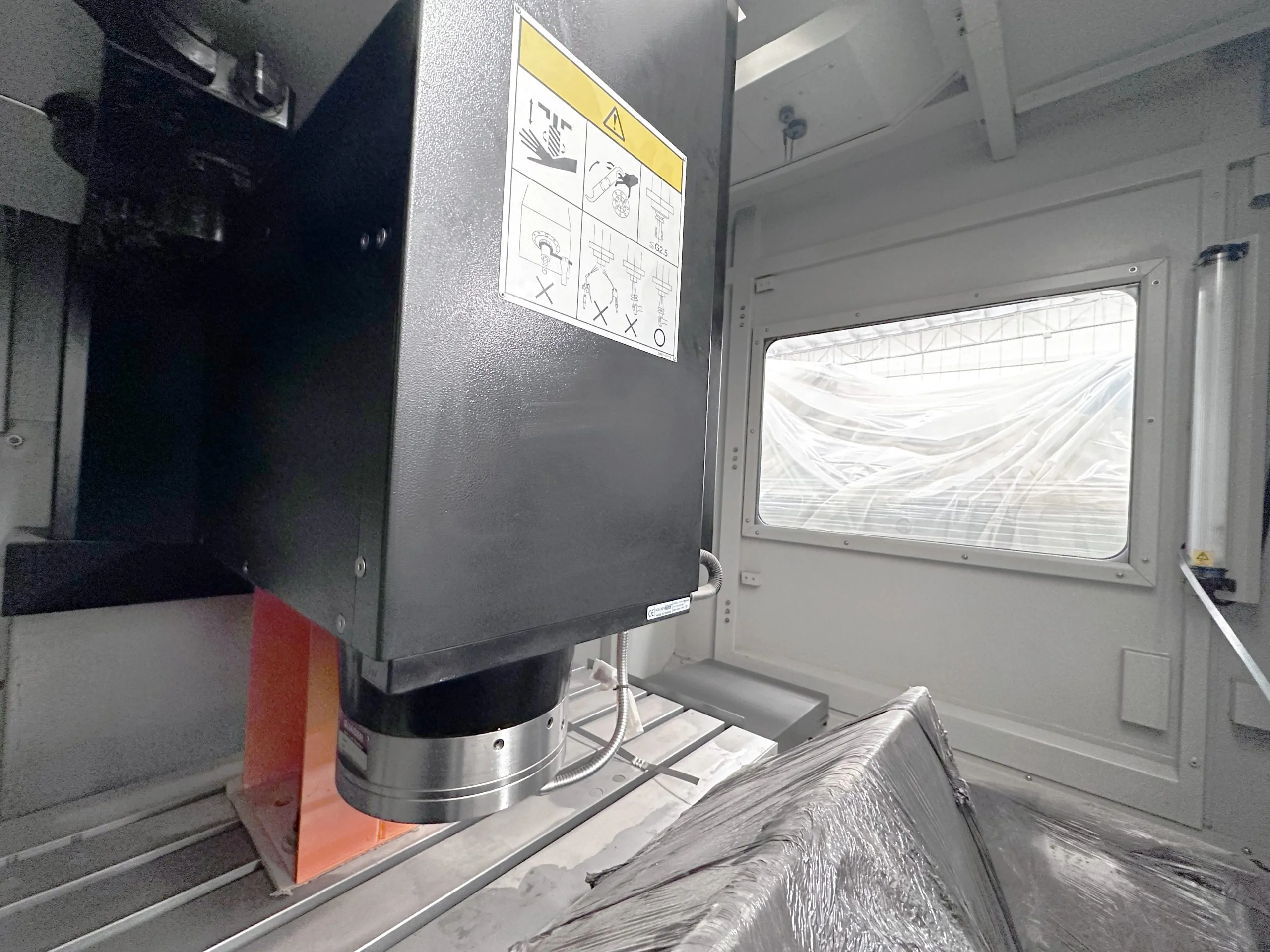 MV184E / 118O192142 - Image 4